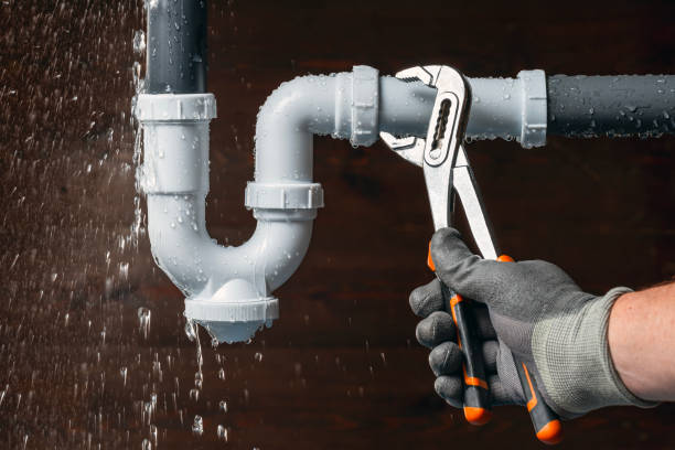 Professional Gas Line Repair technician working in Papillion, NE